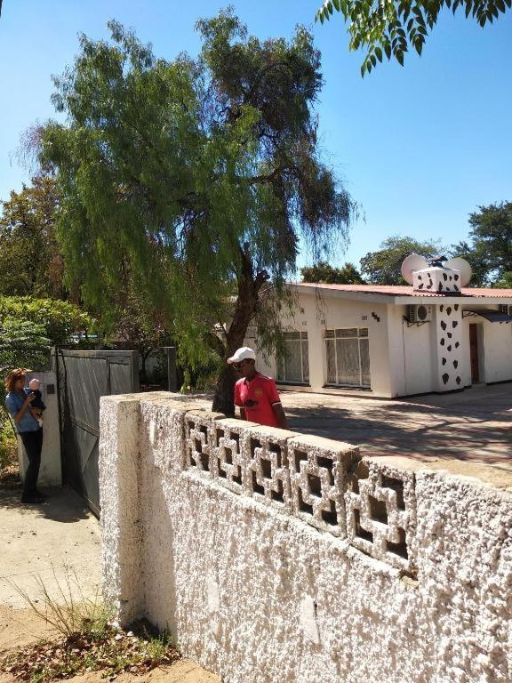 Brackendene Lodge Gaborone Exterior photo